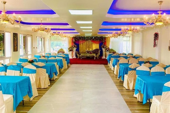 Room 4 of 10