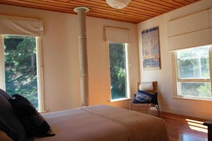 Room 2 of 15