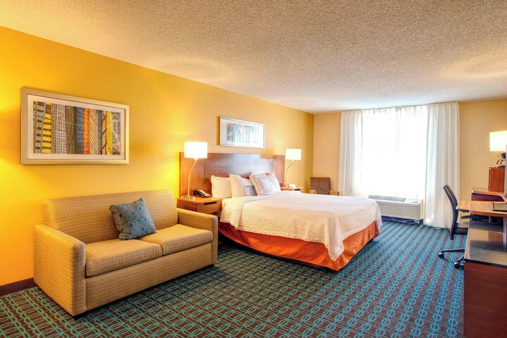 Room 8 of 36