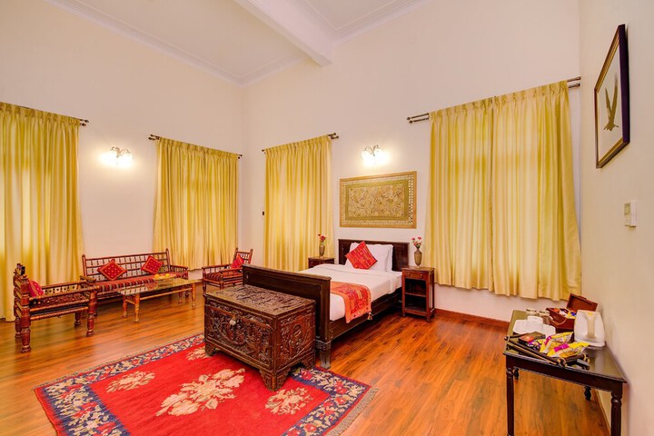 Room 8 of 72