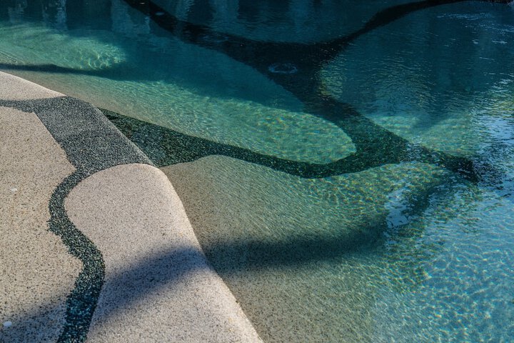 Pool 103 of 165