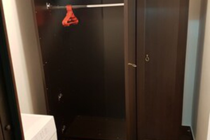 Room 13 of 22