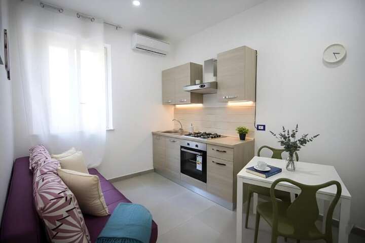 Room 16 of 24