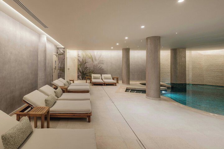 Pool 56 of 102