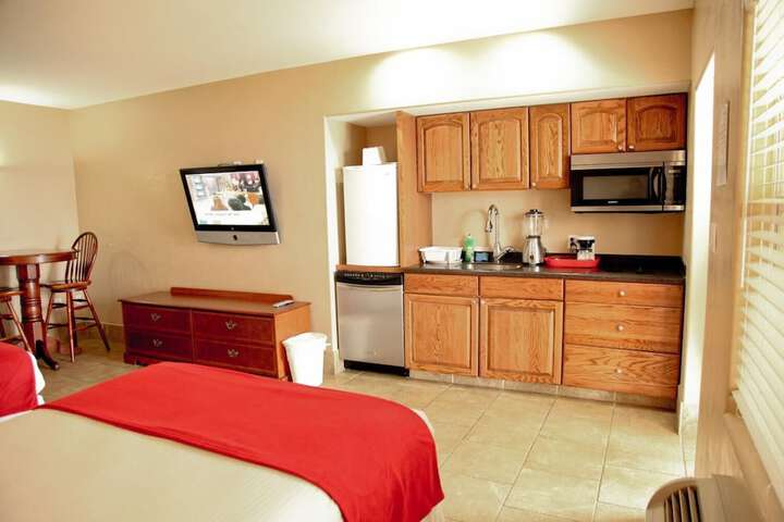 Room 7 of 28