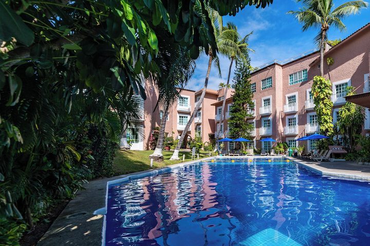 Pools & Facilities
