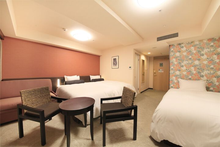 Room 11 of 43