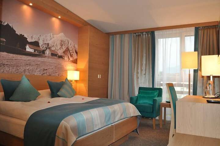 Room 12 of 31