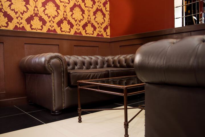 Lounge 41 of 55