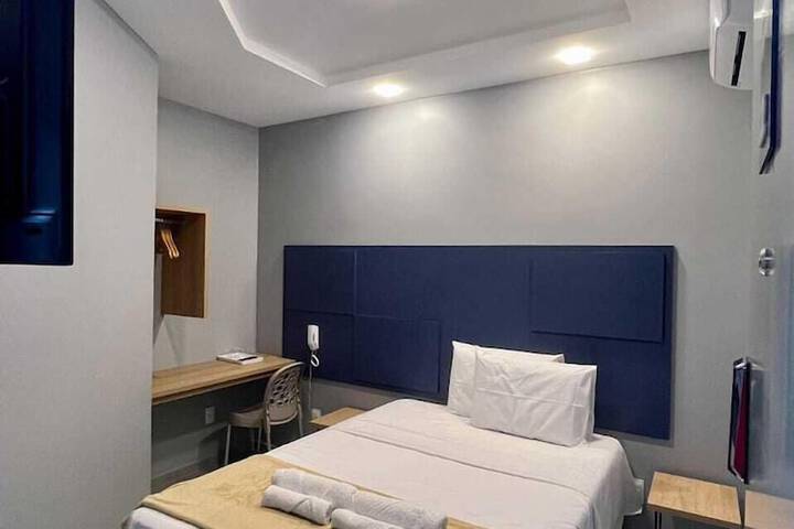 Room 10 of 41