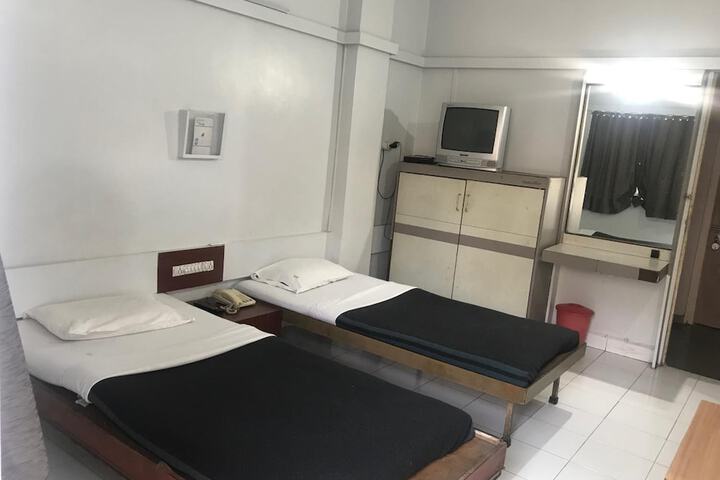 Room 12 of 45