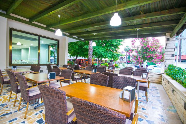 Terrace/Patio 19 of 49