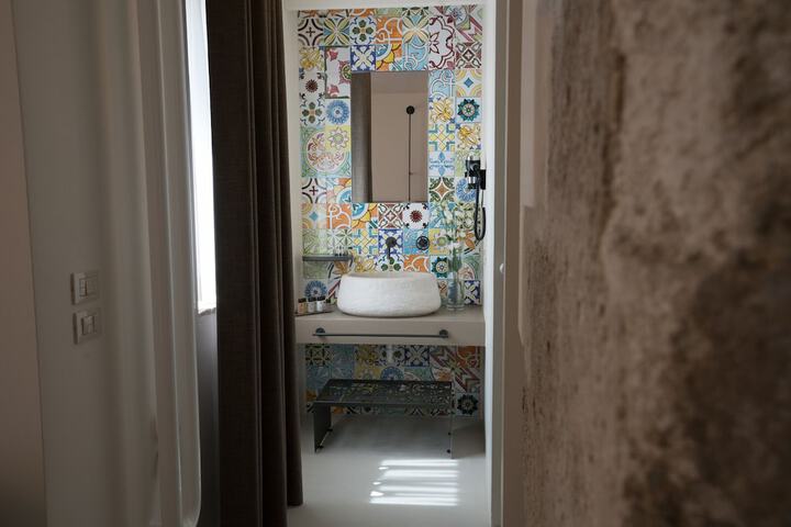 Room 47 of 81