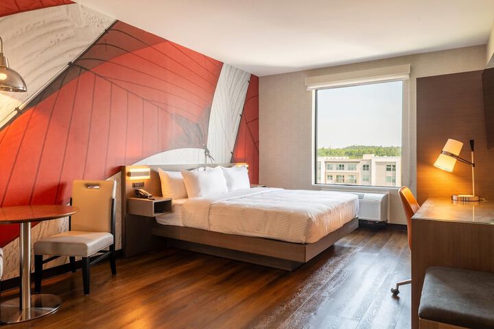Room 7 of 34