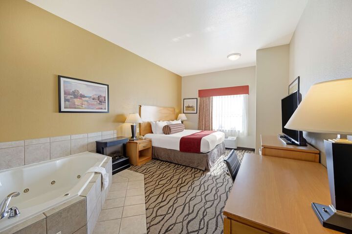 Room 12 of 36