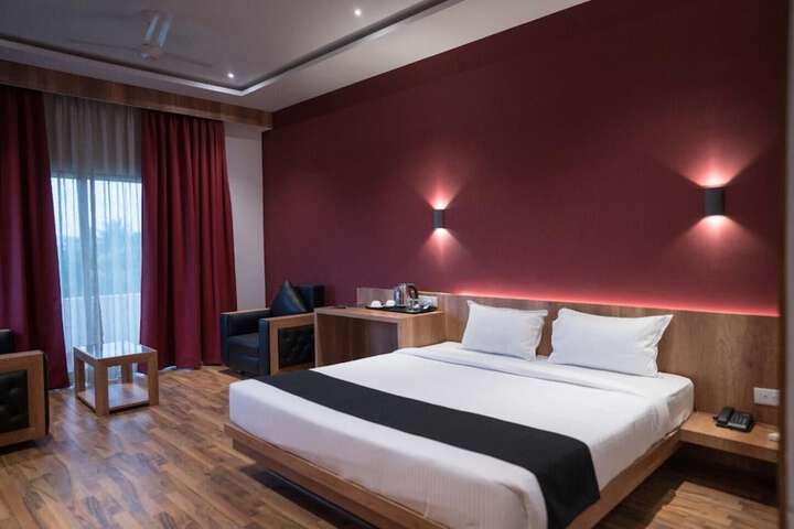 Room 11 of 29