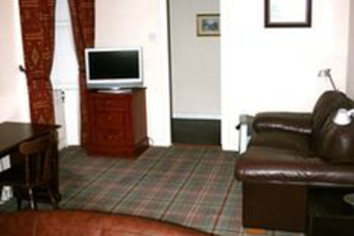 Room 8 of 20