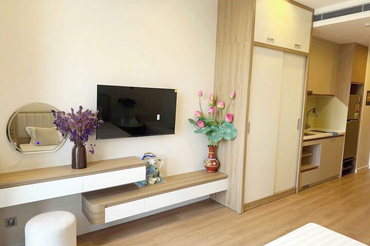 Room 14 of 19