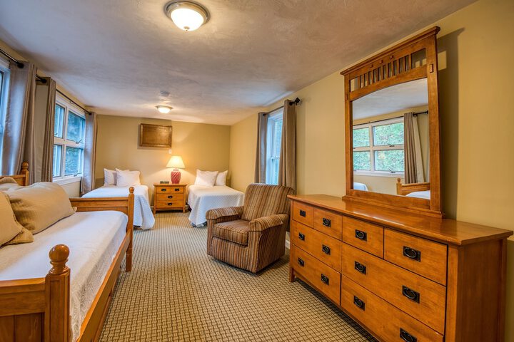 Superior King Lakeside with Shared Balcony (40 of 64)
