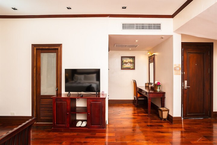 Room 40 of 156