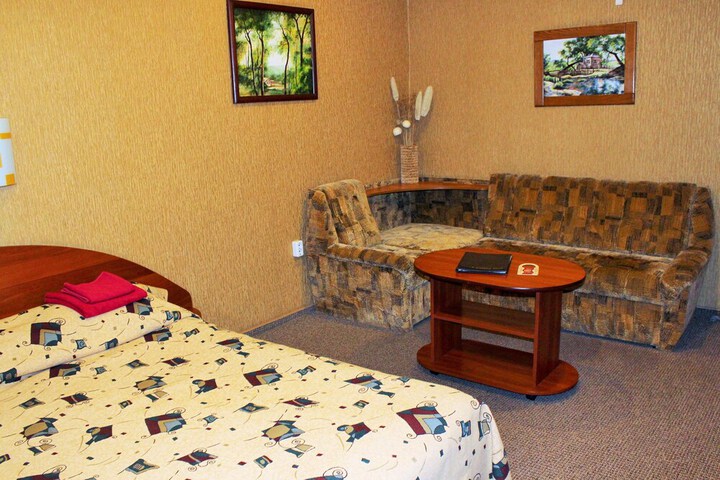 Room 9 of 46