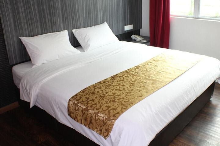Room 6 of 22