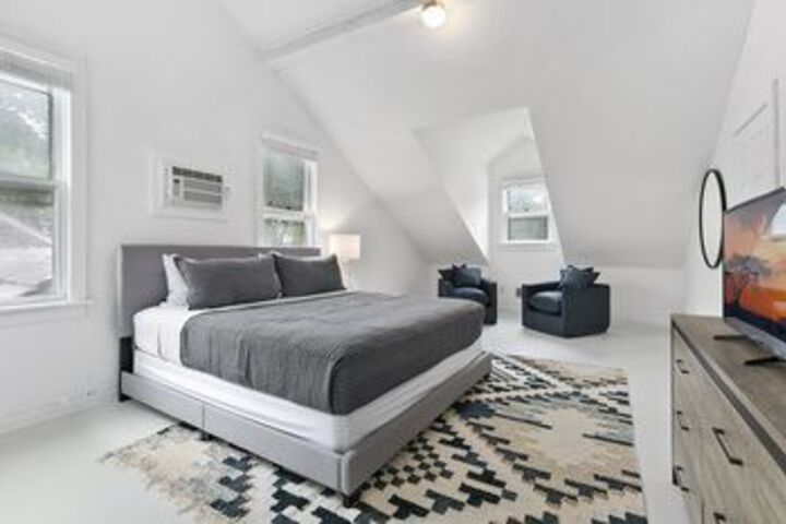Room 5 of 22