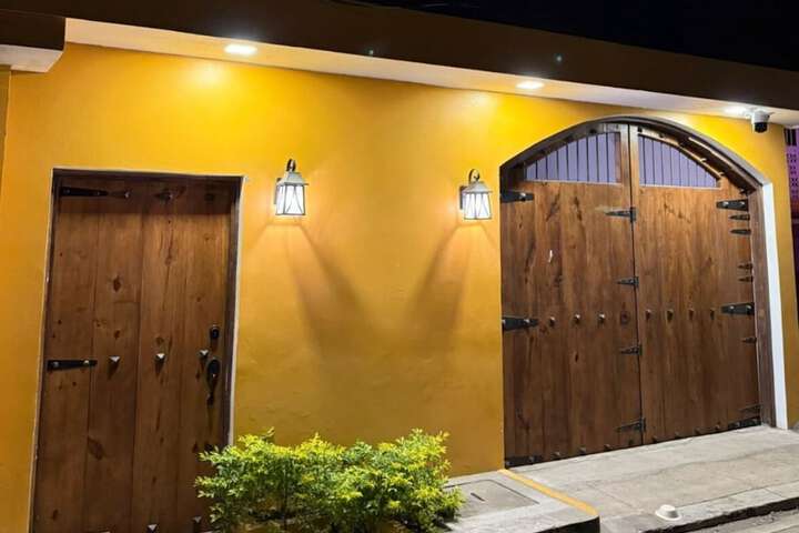 Hotel Cool Breeze in El Cuco