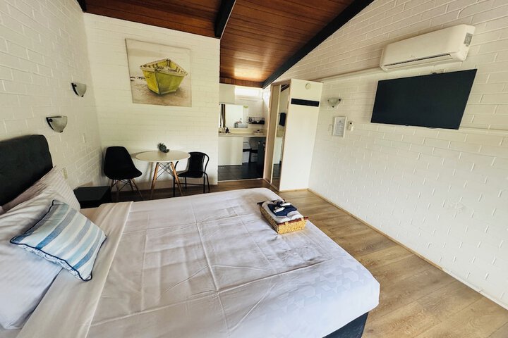 Room 15 of 67