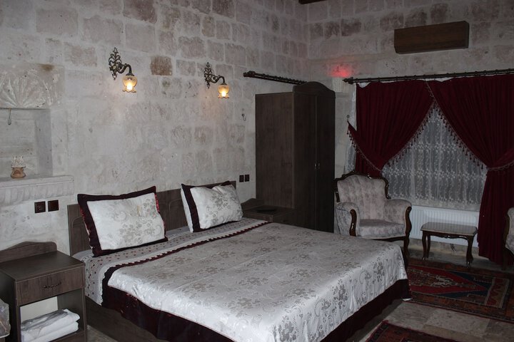Room 6 of 40