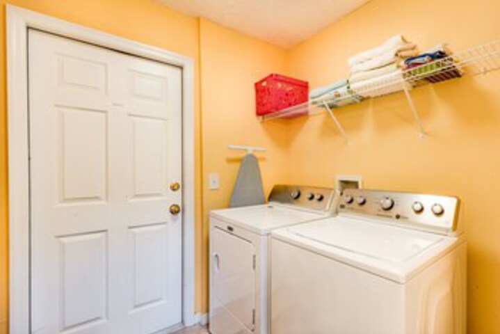 Room 164 of 272