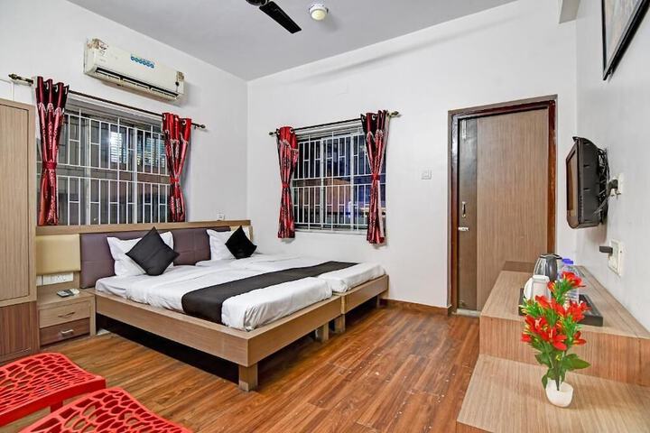 Room 4 of 10