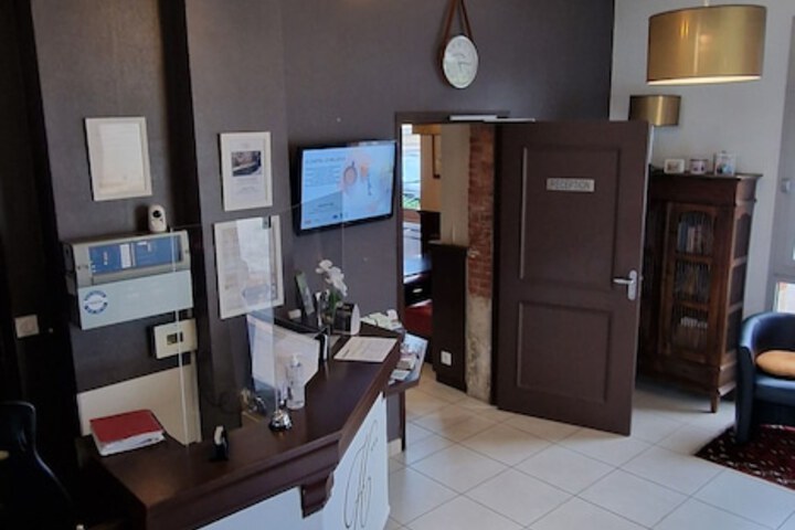 Hotel Interior 3 of 28