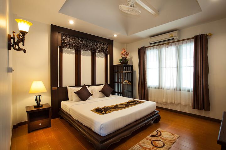 Room 15 of 140