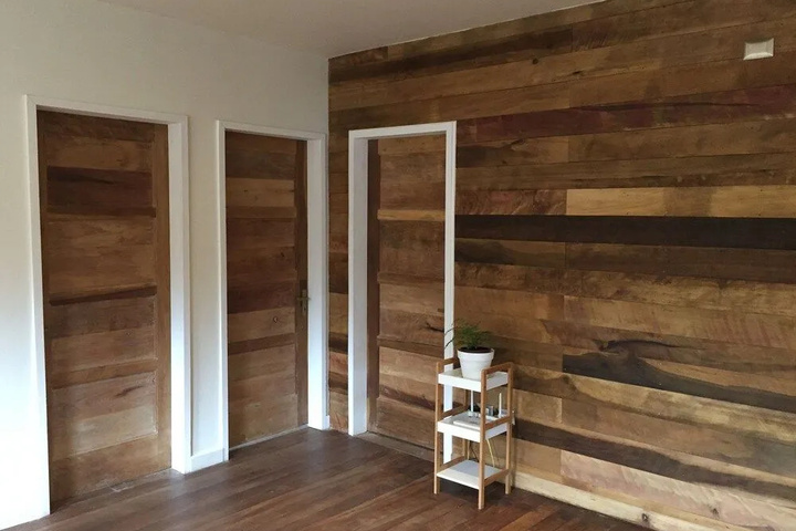 Room 4 of 13