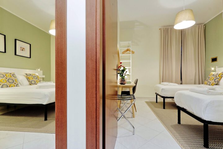 Room 12 of 52