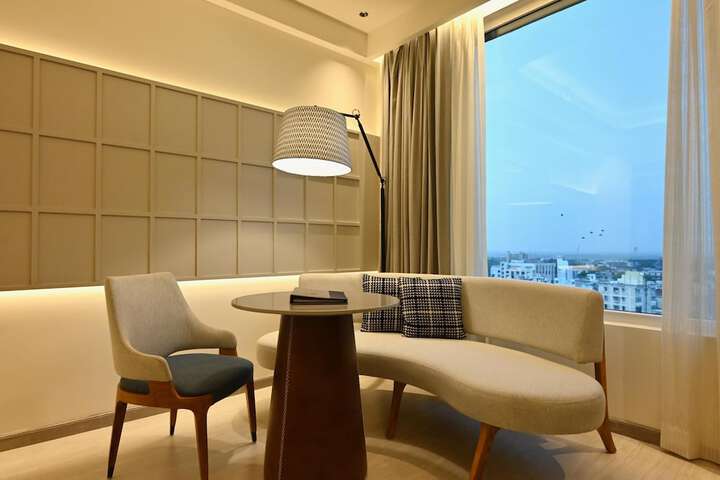 Room 18 of 49