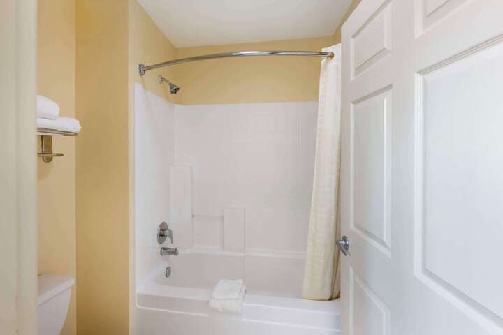 Room 15 of 24