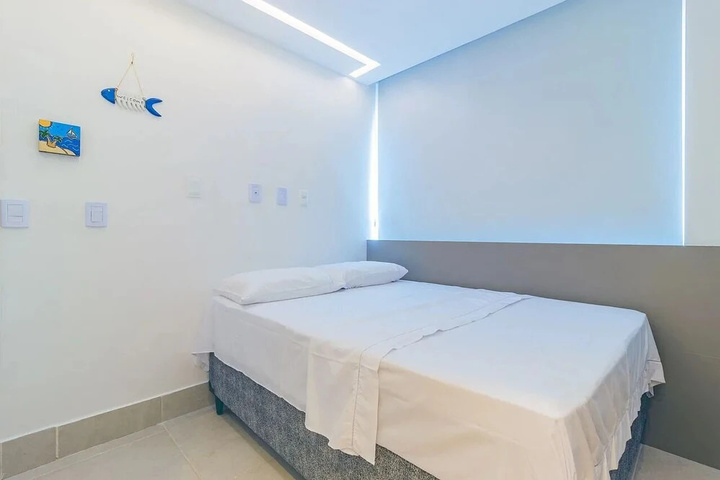 Room 5 of 17
