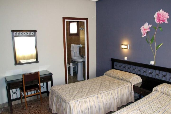 Room 17 of 31