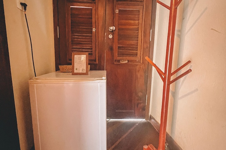 Room 13 of 124
