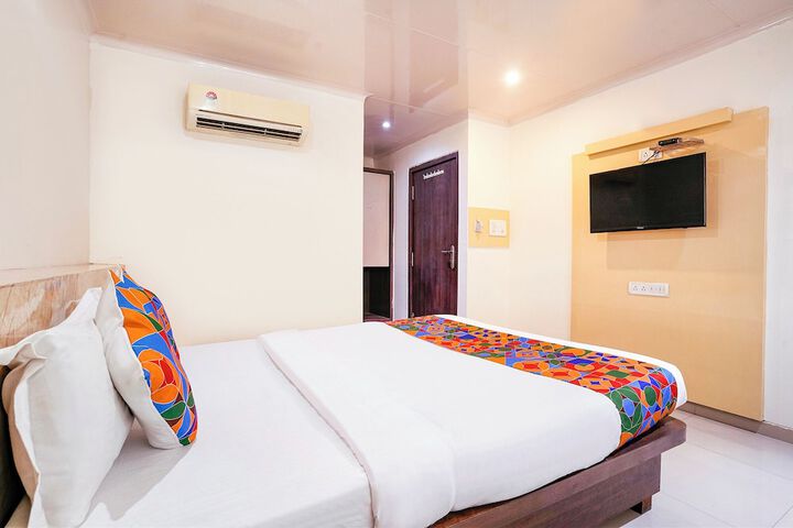 Room 19 of 42