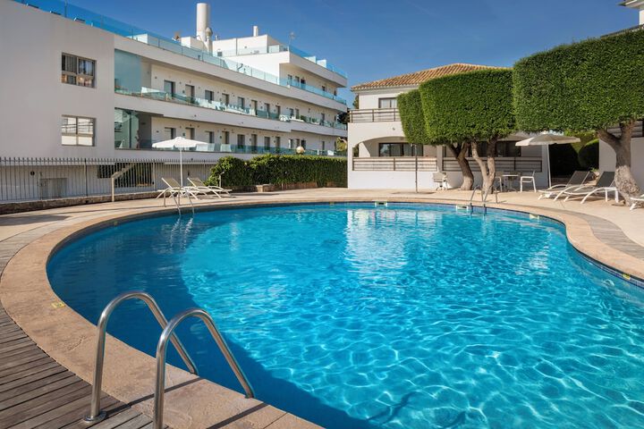 Pool 49 of 65