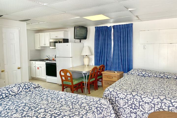 Room 16 of 36