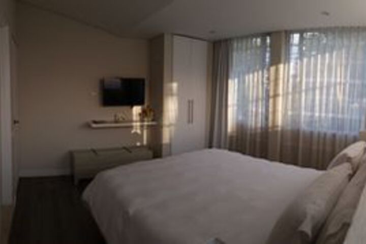 Room 12 of 22