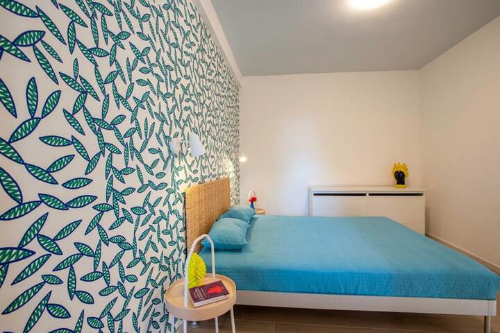 Room 10 of 131