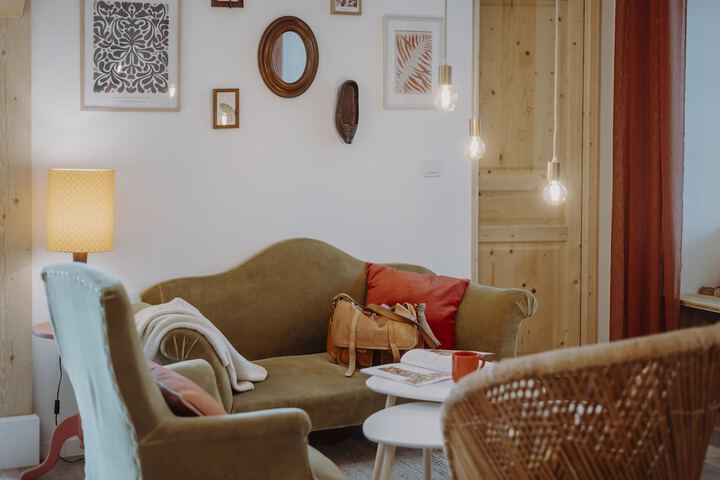 Lounge 268 of 495
