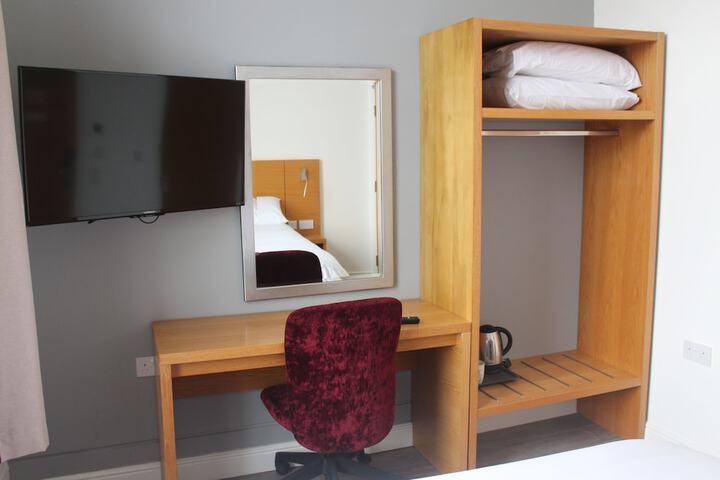 Room 61 of 78