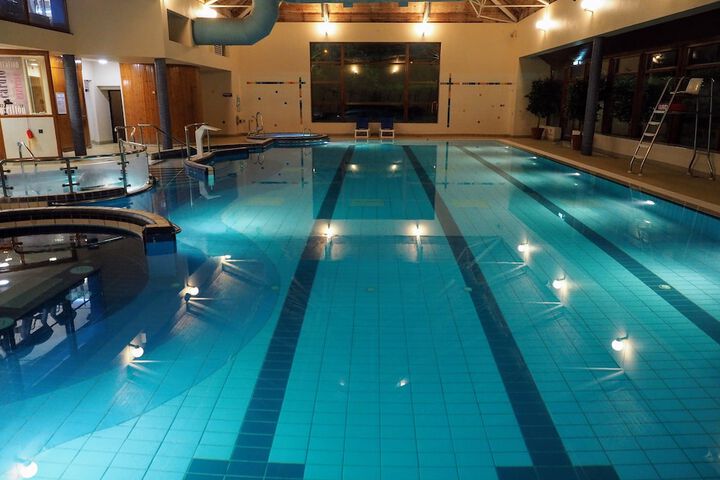 Hotel Pool