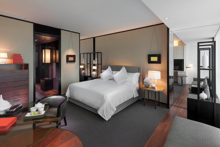 Room 8 of 44
